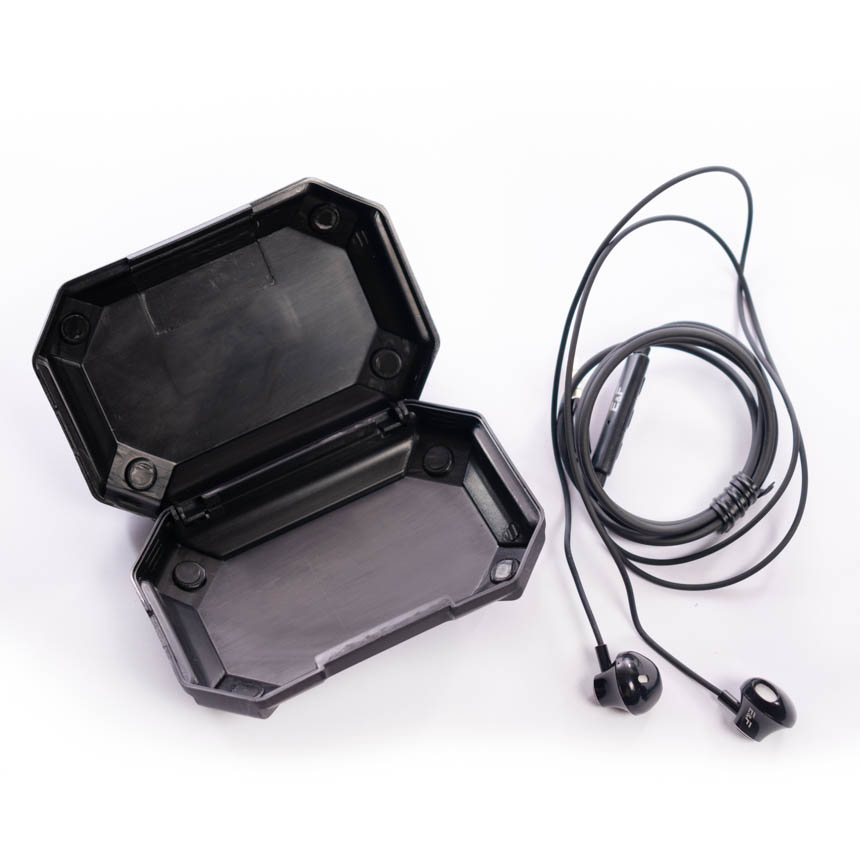 Audifonos Conector 3.5mm Speaker 14.2 mm Color Negro Cable de 120cm
