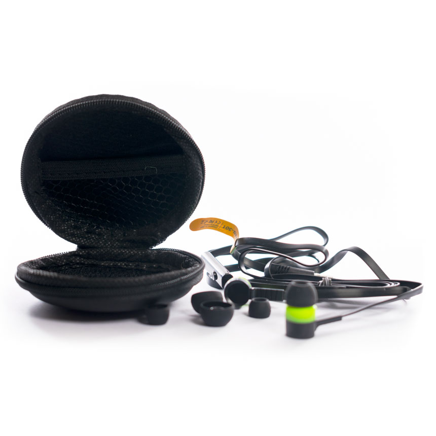 Audifonos Super Bass con Estuche Colores Negro/Blanco
