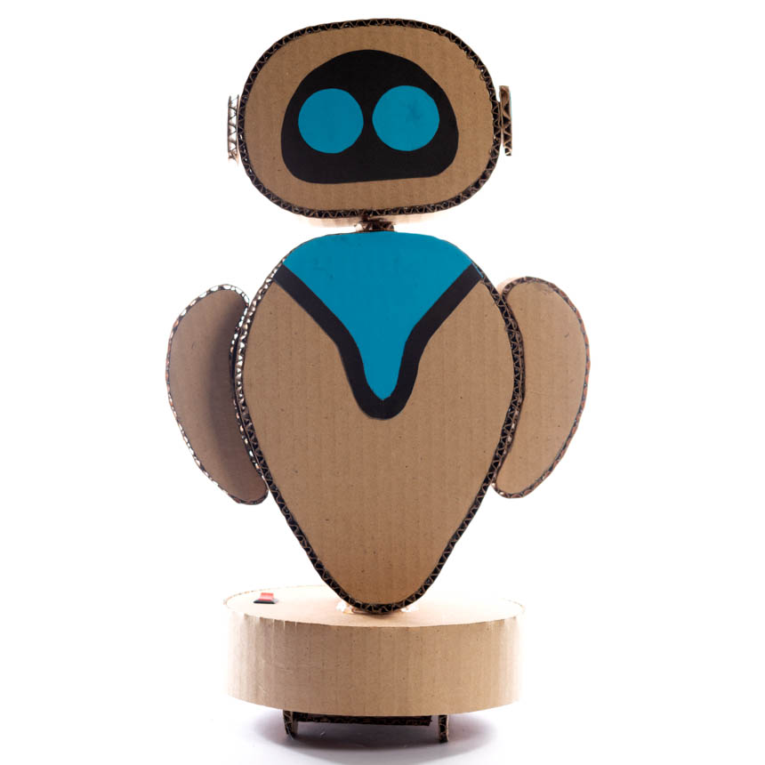 Robot de moviento rectilineo Uniforme a Carton EVA